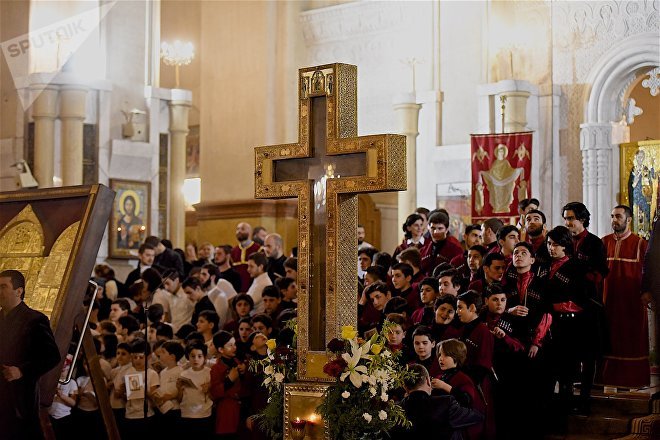 Пасхальная служба в храме Самеба