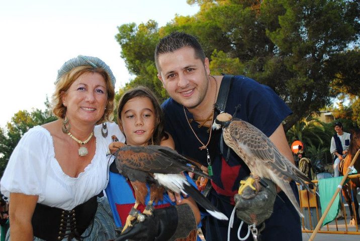 Соколиная охота, охота с ловчей птицей, охота с соколом, соколиная охота в России, традиции соколиной охоты, охота с ловчими птицами, охота с соколом, охота с орлом, охота с ястребом