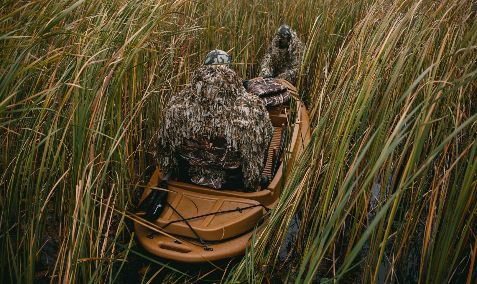 Охота на бобра из лодки