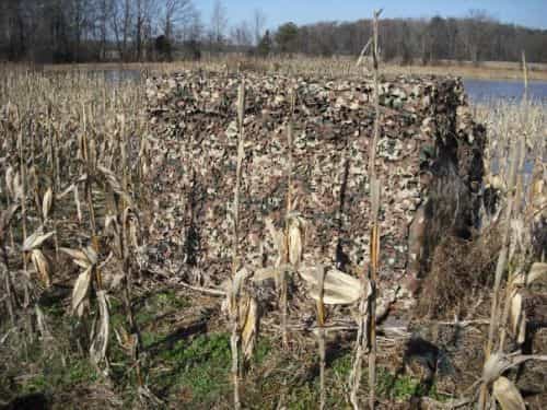 скрадок из маскировочной сетки