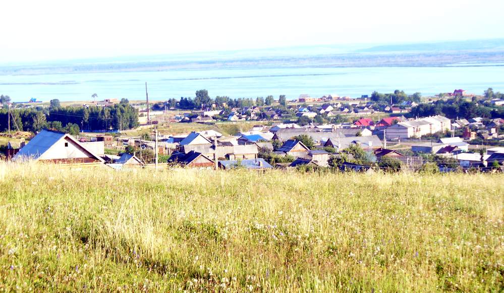 Село Красный Бор на берегу Камы