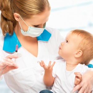 Прививка АКДС: чего ждать после нее