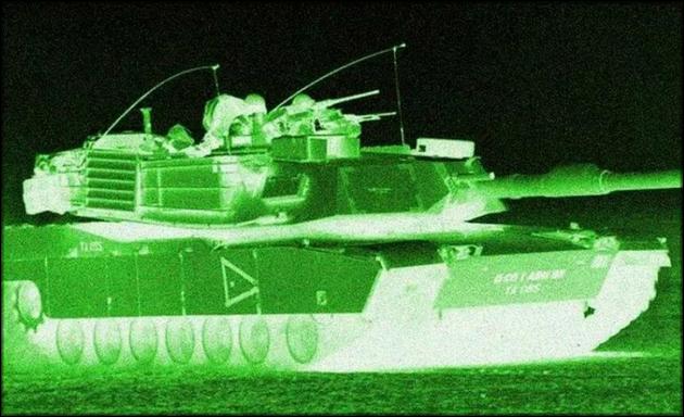 Танк в тепловизоре