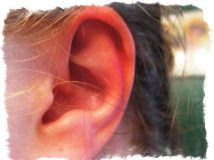 Горят уши — примета