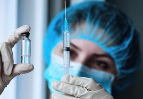 &laquo;Спутник V&raquo; или &laquo;ЭпиВакКорона&raquo; — какая вакцина лучше