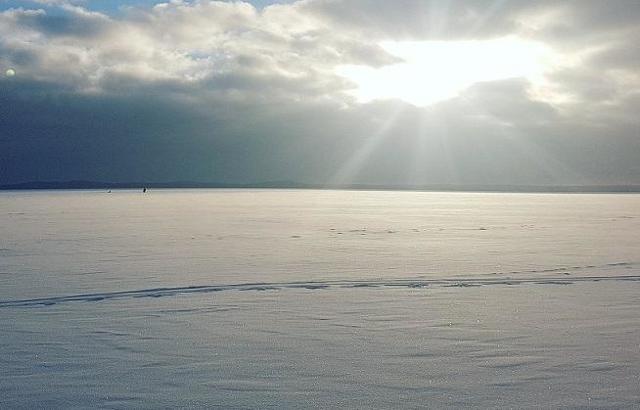 Рыбалка в глухозимье – поведение рыбы и как её ловить