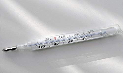 Тяжелый панкреатит, при котором активно разрушаются ткани поджелудочной железы, сопровождается температурой 40°C