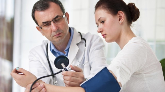 Влияние погоды и атмосферного давления на гипертоников